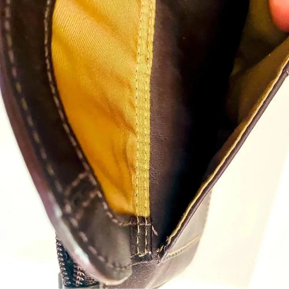 Vintage Coach Brown Buckled Leather Wristlet/Clutch - Picture 4 of 5